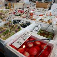 ชมบรรยากาศ ตลาดปลาซึกิจิ 
