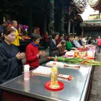 วัดหลงซาน ไทเปต้องห้ามพลาด
