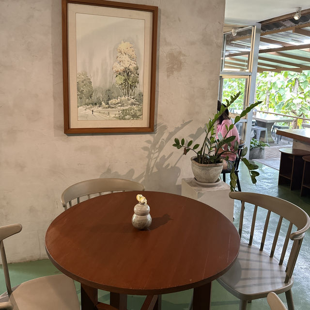 Calm Coffee Space