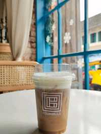 Formula B Cafe คาเฟ่หลวงพระบาง เที่ยวลาว