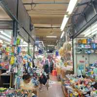 泰國合艾最大的特產集市商場:金荣巴刹ตลาดกิมหยง，適合休閒購物