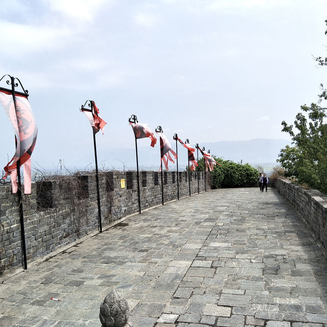 From Drama to Reality: Exploring the Sets of Tianlongbabu