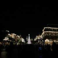 เที่ยวดิสนีย์แลนด์ช่วง Christmas คือฮีลใจสุดๆ 🎄🎠