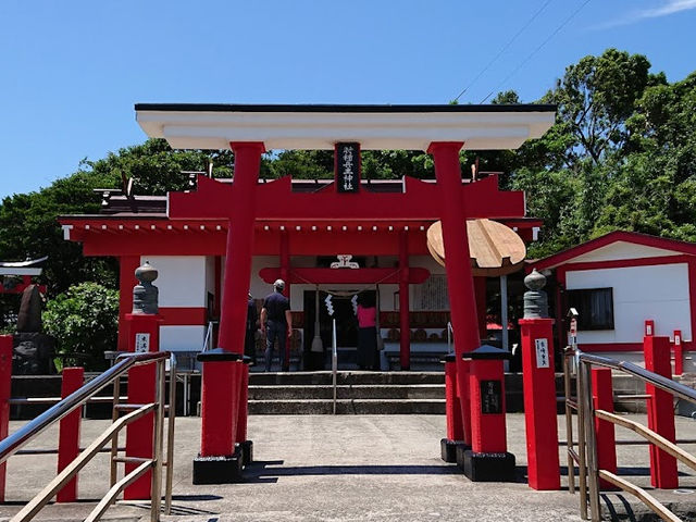 ☾︎鹿児島☽︎ 頭の上に釜を乗せて参拝する神社
