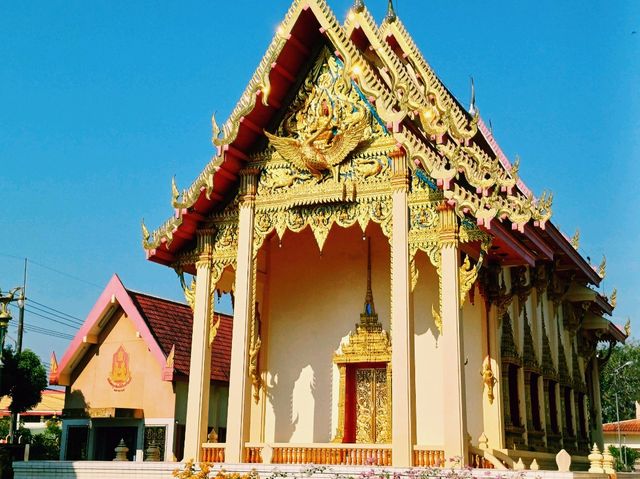 泰國董里著名的皇家古跡寺廟景點:Wat Tantayapirom，適合拍照📸打卡