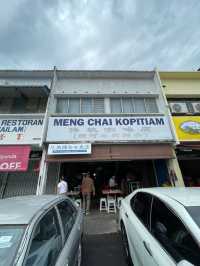 Savoring the Famous Meng Chai Beef Noodle in Penang 🍜