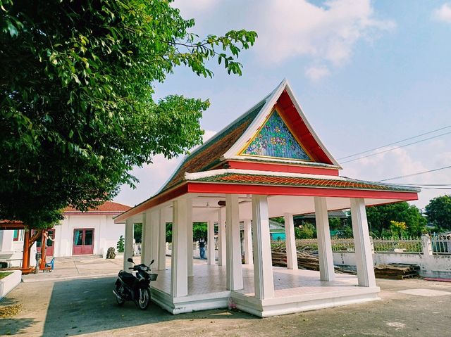 泰國曼谷市區湄南河畔著名皇家古跡寺廟:Wat Nang Ratchaworawihan，適合拍照📸打卡冥想