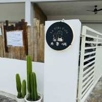 A Minimalist Gem in Malaysia – La Vida Café