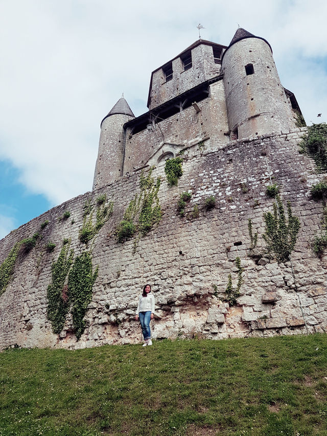 Medieval 🏰 Town near Paris