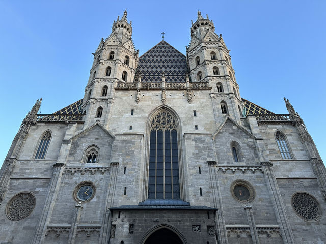 Stroll Through the Heart of Vienna: A Walk in the City Center