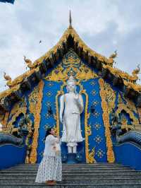 วัดสีน้ำเงิน เชียงราย จุดขอพร