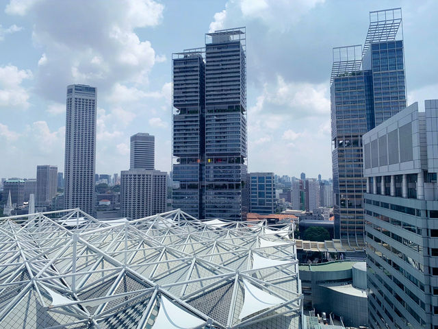 Conrad Centennial Singapore: Luxury in the Heart of Marina Bay