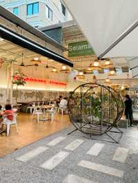 Cozy Dining Experience at Gurney Drive