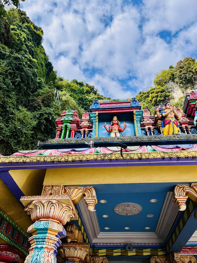 “Batu Caves: A Must-Visit Temple with Stunning Rainbow Stairs!”