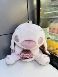 A Whimsical Cafe Adventure – Art Toys & Sweet Treats!