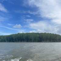 Barahom Barzaar ล่องเรือกอและ 