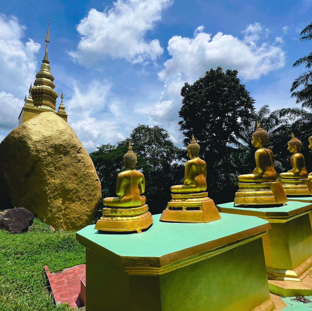 พระธาตุหินนิลเปา