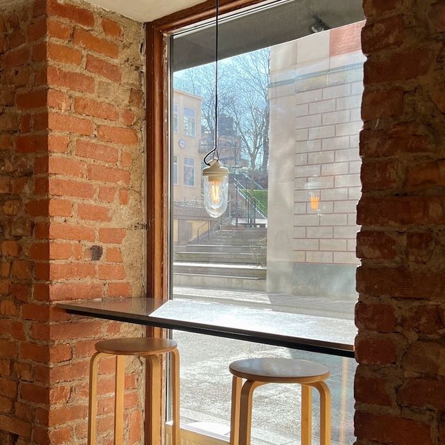 Great for pastries and coffee