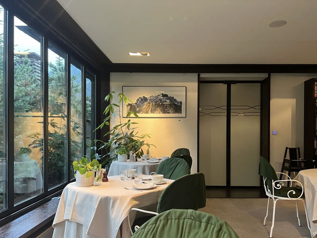 Hôtel Hameau Albert 1er: A Luxurious Alpine Retreat in Chamonix