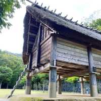 古代の暮らしを復元したスポット