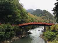 Shinkyo Bridge สะพานแดงสุดคลาสสิกแห่ง Nikko
