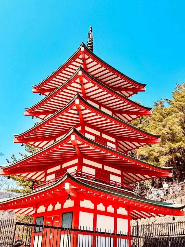"Mount Fuji: Japan’s Eternal Symbol of Beauty and Strength"
