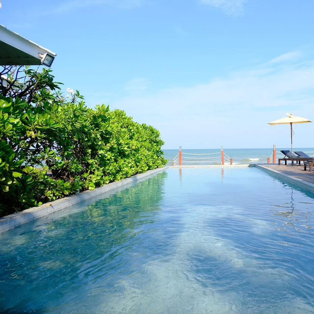 De Chaochom Hua Hin Pool Villa ติดชายหาดหัวหิน