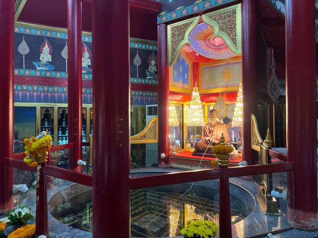 วัดอินทรวิหาร สะพานพระราม ๘