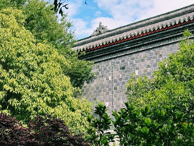 中國貴州著名景點奢香夫人墓博物館的旅遊攻略，適合打卡拍照📸