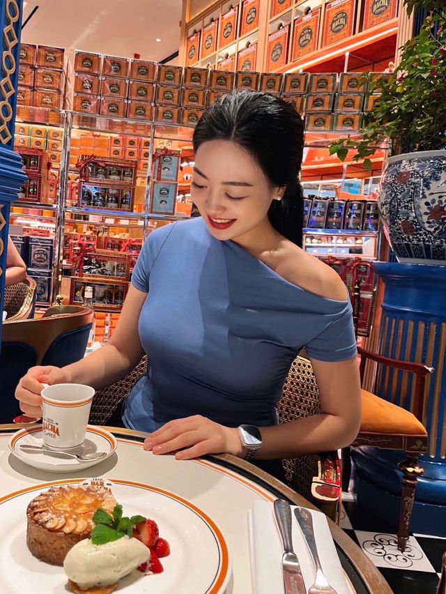 싱가폴에서 모로코 감성 가득한 다이닝 카페에서의 우아한 커피 타임 ☕✨