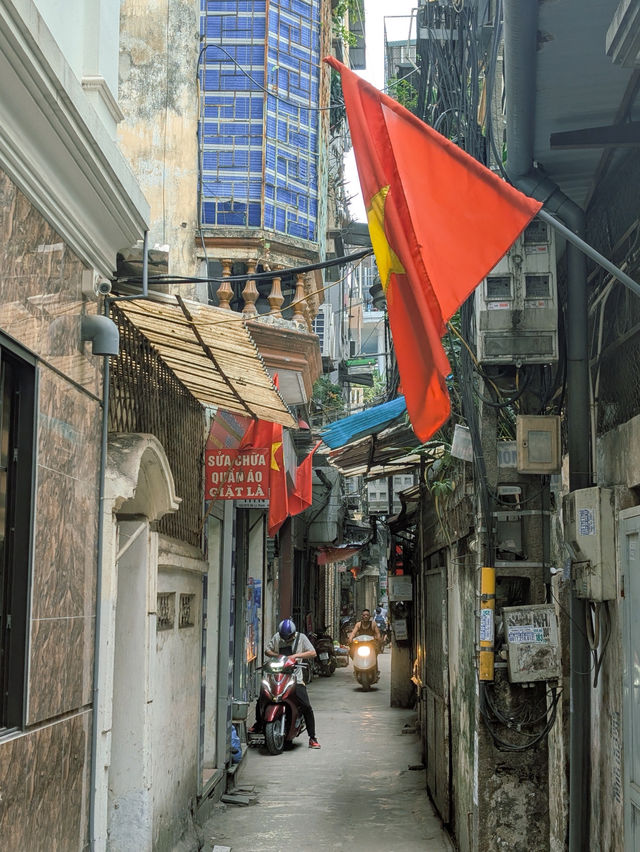🇻🇳 Hanoi: A City of Contrasts, Where Every Moment is an Adventure 🌆