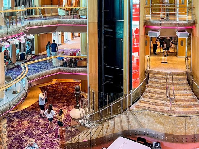 Grandeur of the Seas 🌟: The Perfect Solo Cruise Adventure – Big Fun, Cozy Vibes!