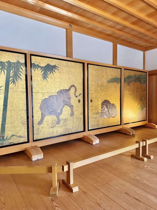 【愛知/名古屋】金のしゃちほこで有名な名古屋のシンボル