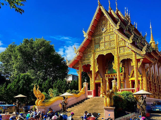"Chiang Rai in 3 Days: Blue Temples, Hill Tribes & the Most Instagrammable Noodles Ever 🏯💙" 