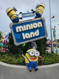 Banana Madness Alert: Minion Land is a Laugh Riot!