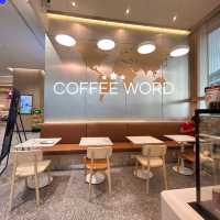 ร้านกาแฟเล็กๆให้ความรผู้สึกอบอุ่น