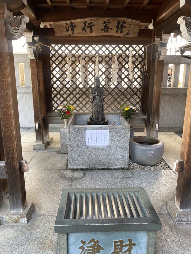 【東京都神楽坂🇯🇵 善國寺】16世紀に創建！七福神が祀られている小さな寺院