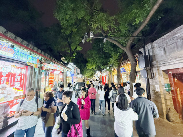 ✨帝都胡同心臟跳動！南鑼鼓巷的古今混搭暴擊✨  