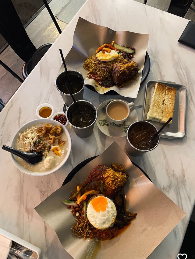 Coffee & Comfort—Luck Bros, Sepang’s Cozy Escape!
