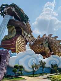 หมู่บ้านมังกรสวรรค์ สุพรรณบุรี
