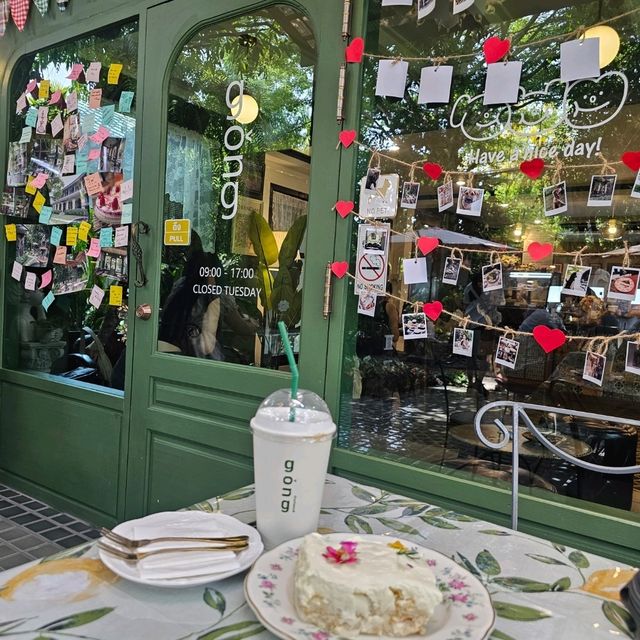 คาเฟ่ในร้านขายกระเบื้อง Gongcafe.cnx-บ้านก๋งคาเฟ่