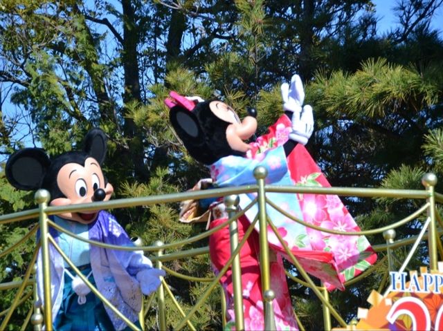 お正月限定🎍ミッキー＆ミニーの和装パレード！