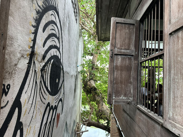 ระเบียงริมน้ำ เพชรบุรี