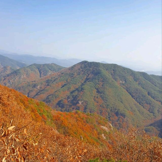 Hiking Gangcheonsan Was a Breeze