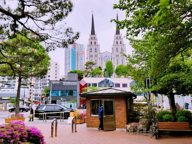 ⛪【靜謐浪漫】桂山天主堂：城市中的一抹神聖與幸福