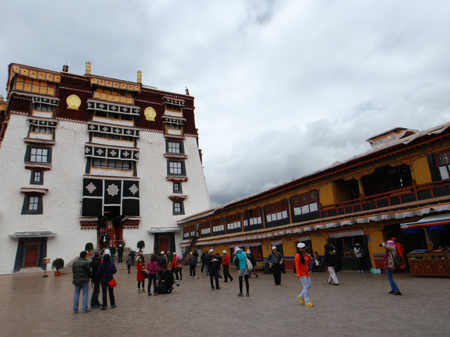 Lhasa อ้อมกอดหิมาลัย ดินแดนแห่งศรัทธาบนหลังคาโลก