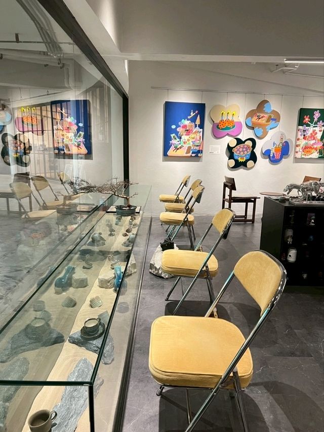 คาเฟ่ลับยานเมืองกรุง "House Of Hobny"