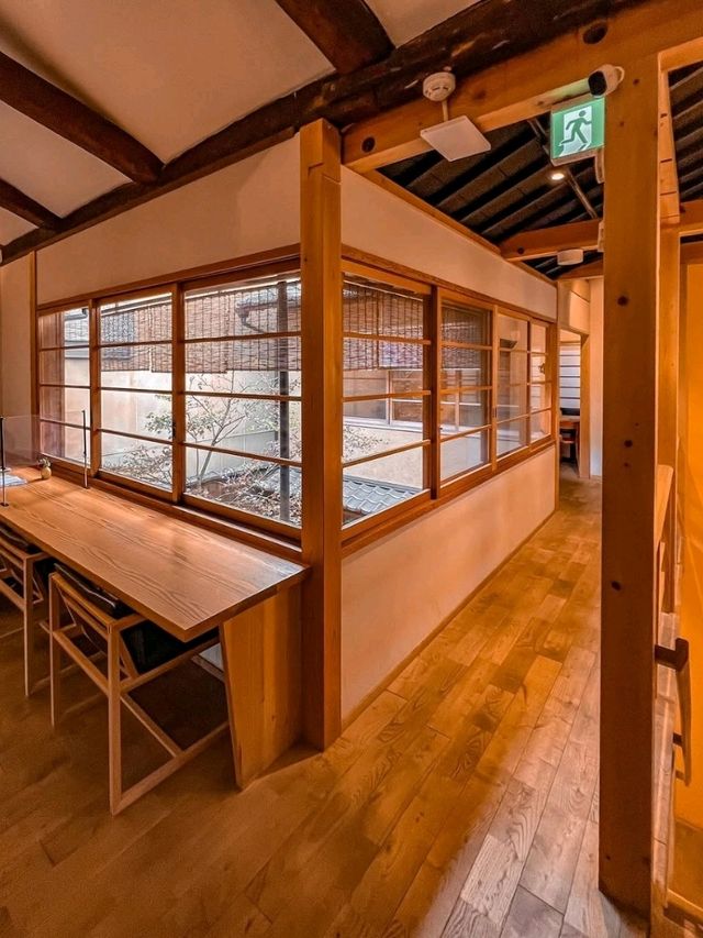 The Unir Coffee Senes Kyoto