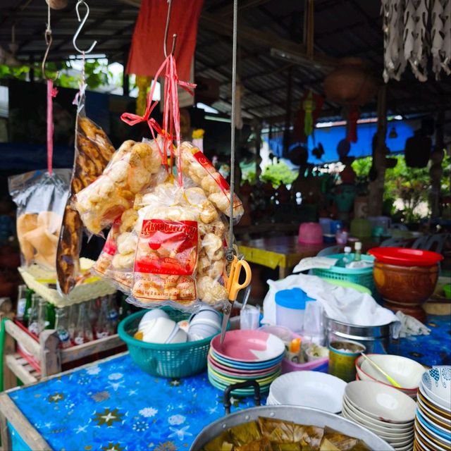 ขนมเส้นสายลมจอย 📍แพร่