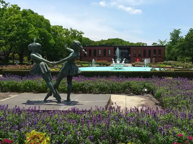 【アートと緑の静寂時間🖼️】久留米市美術館で心を整える美の旅